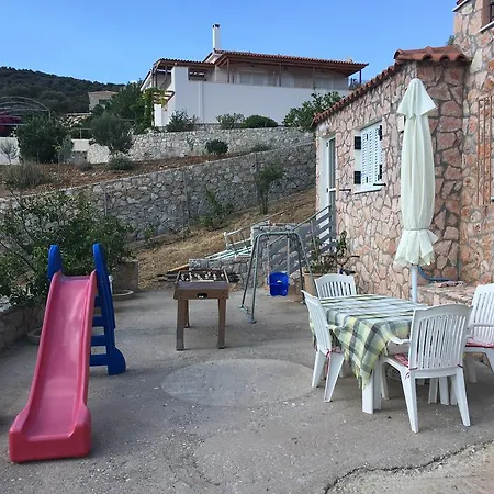 Stone House 埃尔米奥尼